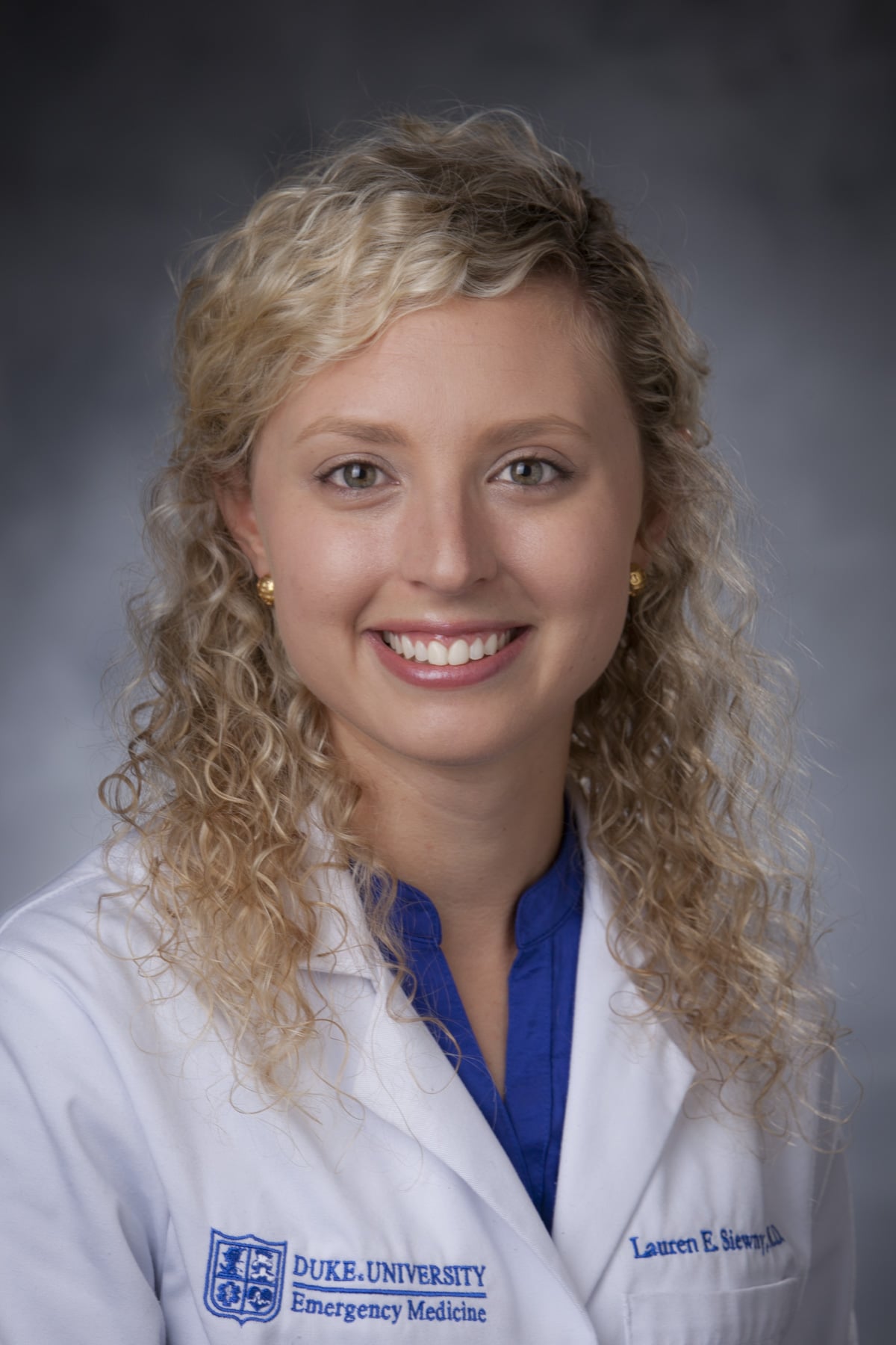 Lauren E. Siewny, md